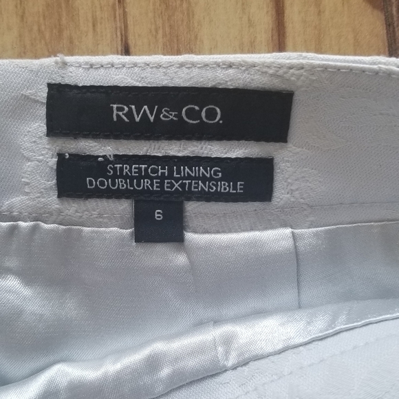 RW&CO Skirt - Picture 2 of 2